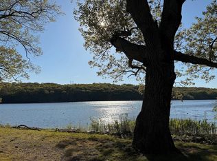 94 Woodsia Rd, Saunderstown, RI 02874