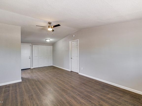 3rd image of 1327 E Burgess Ln