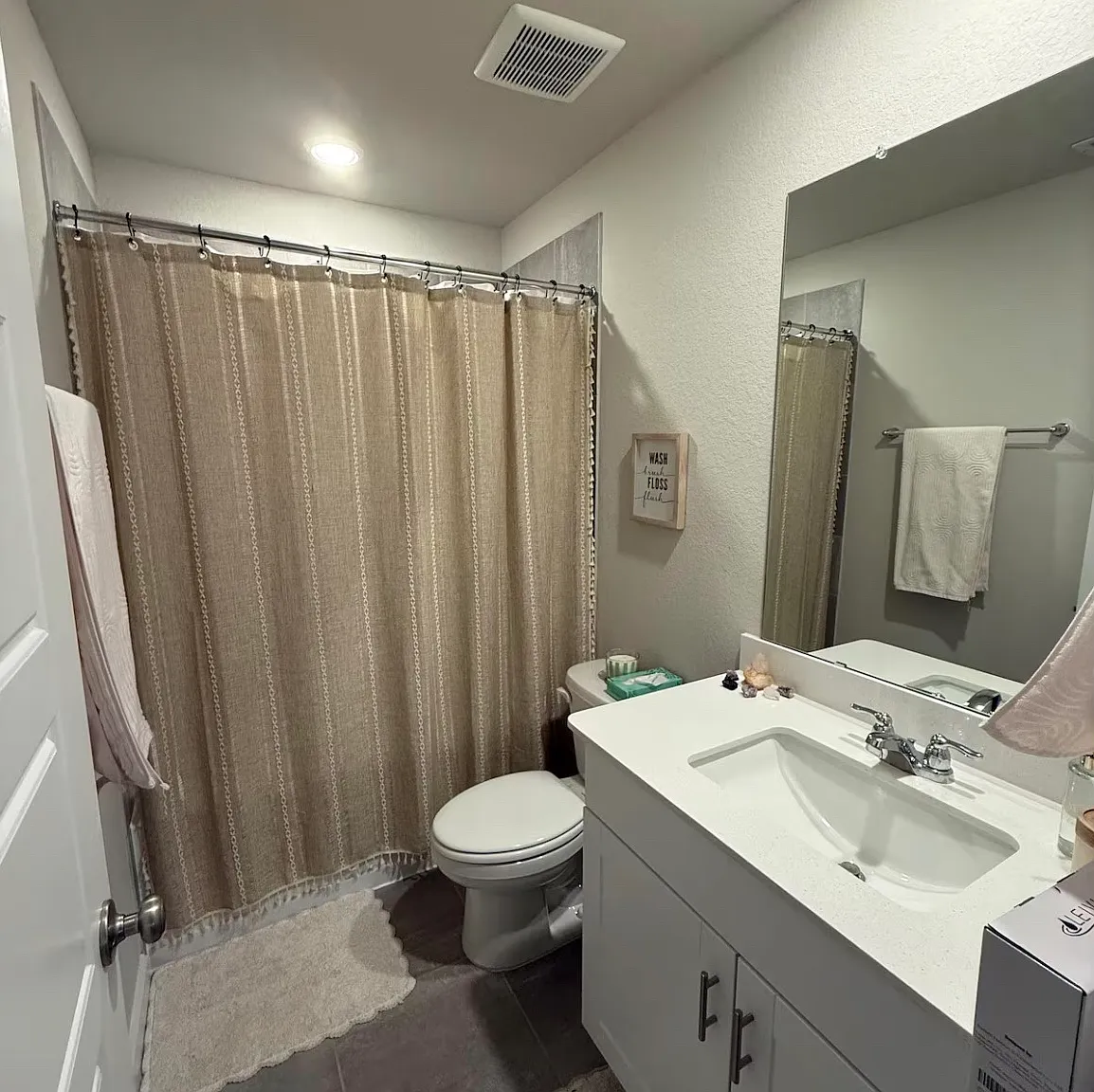 4 bed, 1557 sqft, $700 — Photo 3