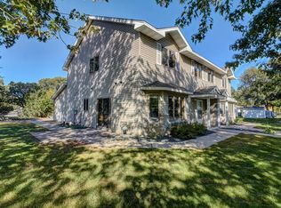 89 99th Ln NW, Coon Rapids, MN 55448