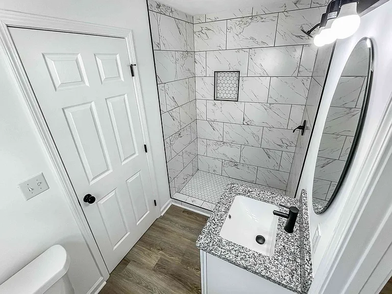 167 Racine St SW — Photo 10