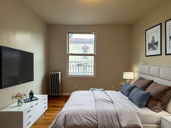 4th image of 4536 Park Ave APT 14