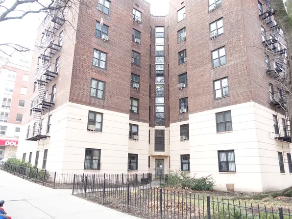 4489 Broadway image 1 of 7