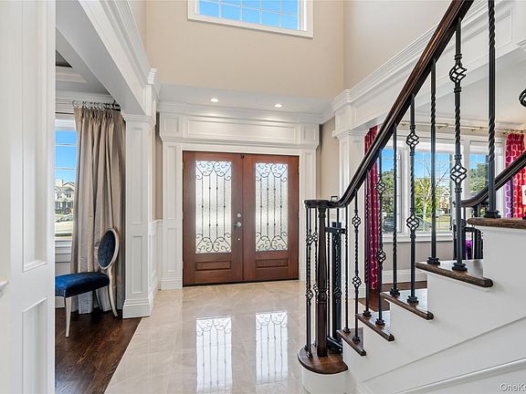 5th image of 55 Belmont Circle