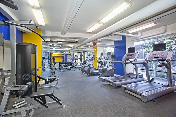 Rented by Corcoran | media 27