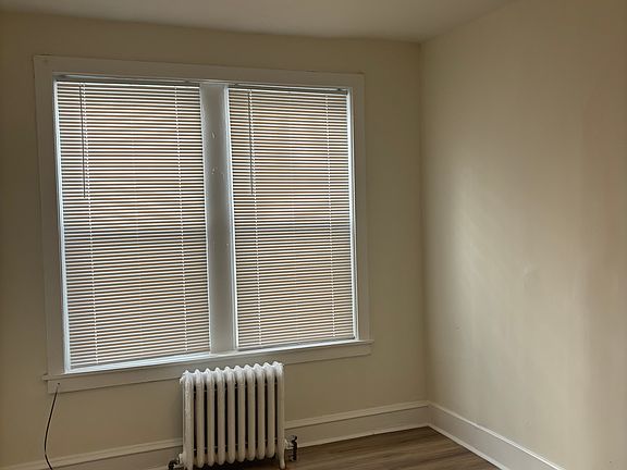 3rd image of 806 N Harrison St APT 2