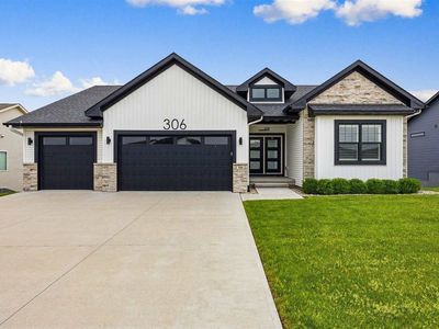 306 Dogwood Ln, Tiffin, IA, 52340