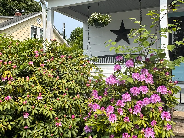 34 Angell Ave — Photo 2