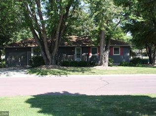 621 7th Ave NE, Waseca, MN 56093