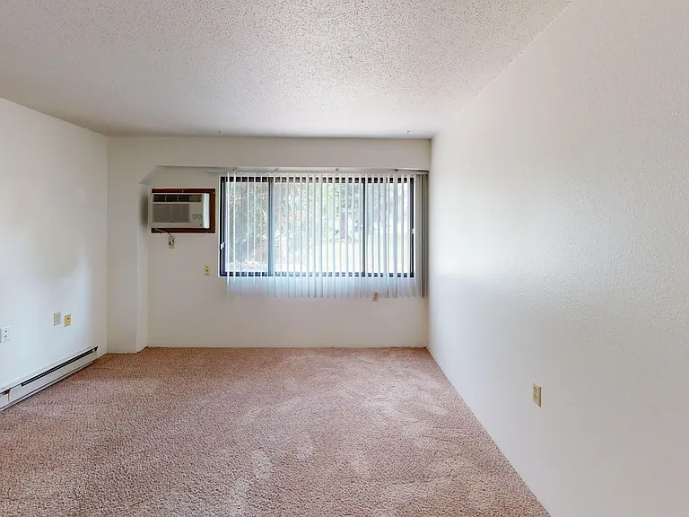 Park Place West Apartments — Photo 16