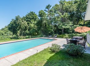 29 Hilltop Rd, Southampton, NY 11968