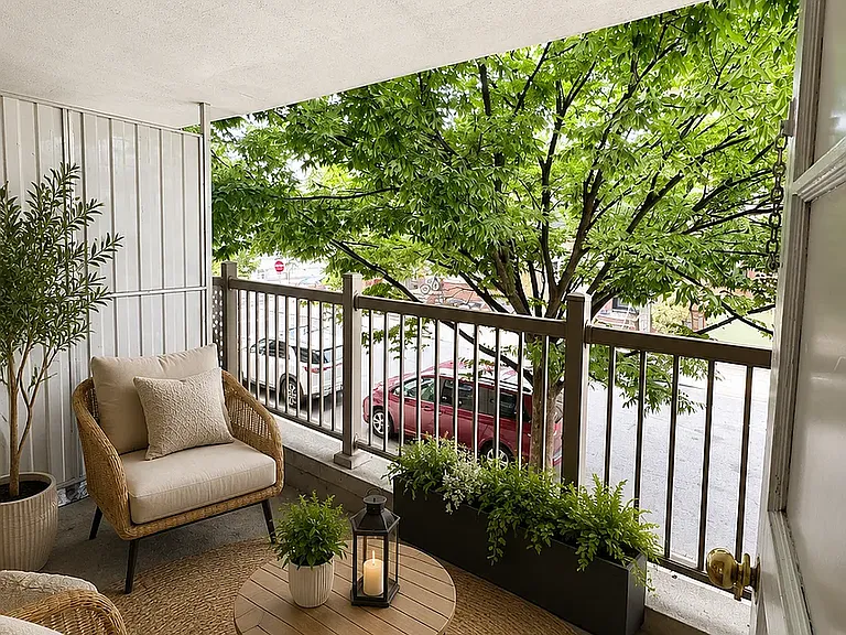 611 Banner Ave #1V — Photo 4