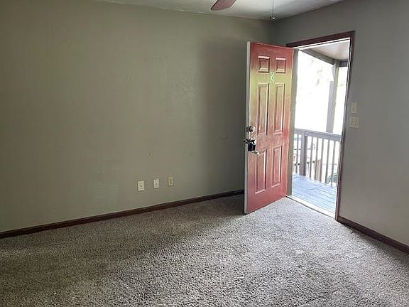 5th image of 301 Dixie Dr #F