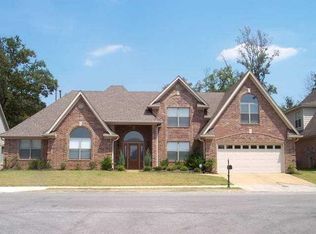 284 Cross Breeze Dr, Cordova, TN 38018