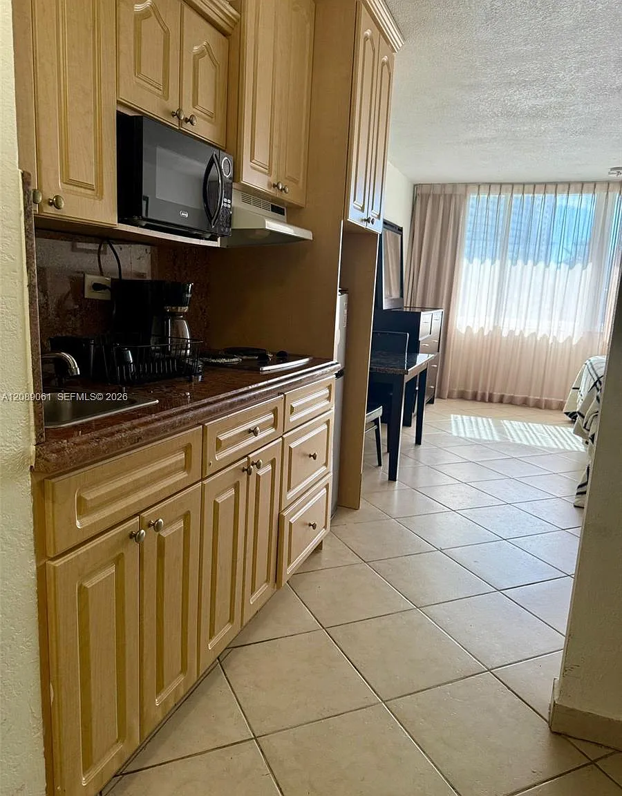 The Aventura Beach Club C — Photo 2