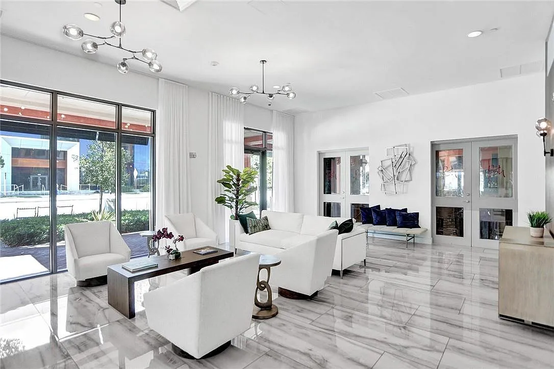 2 bed, 2.0 bath, 1131 sqft, $3,100 — Photo 1
