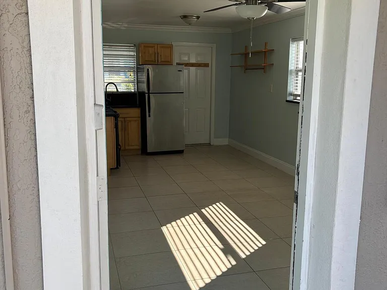 306 Johnson Ave #5 — Photo 8