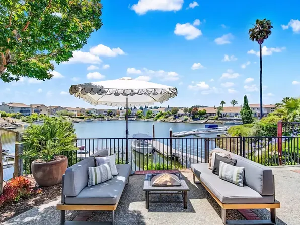 25 Sea Breeze Ct, Napa, CA 94559
