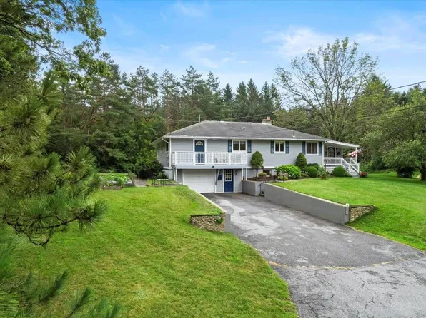 42 Maple Grove Road, Pownal, VT 05201