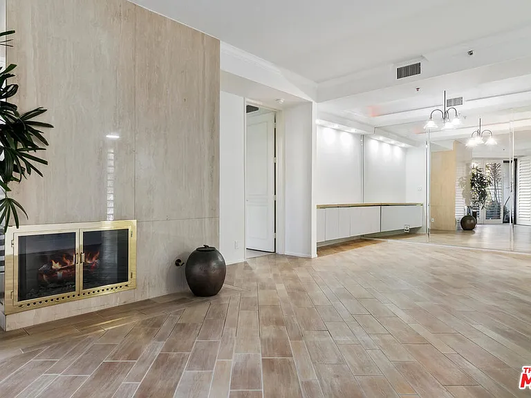 2131 Century Park Ln #118 — Photo 13
