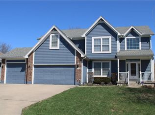 312 SW Seaside Sparrow St, Lees Summit, MO 64082