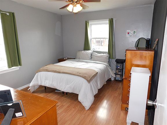 5th image of 1241 E 27th St