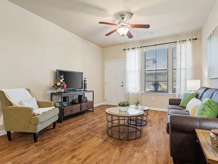 Hughes - 2 Bed / 2 Bath - 1,088 Sq.Ft.