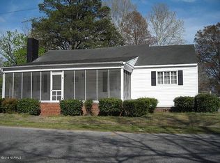 209 S Morro St, Fairmont, NC 28340