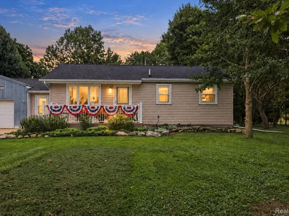 11178 N Belsay Rd, Clio, MI 48420