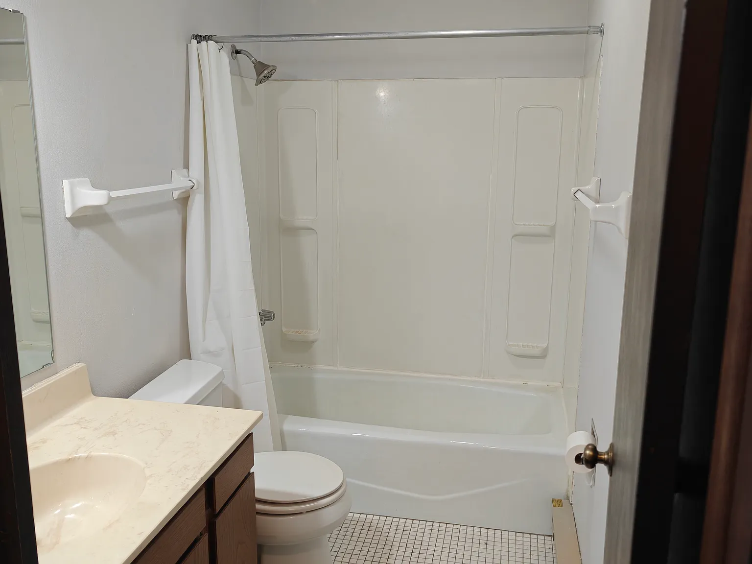 2 bed, 850 sqft, $925 — Photo 4