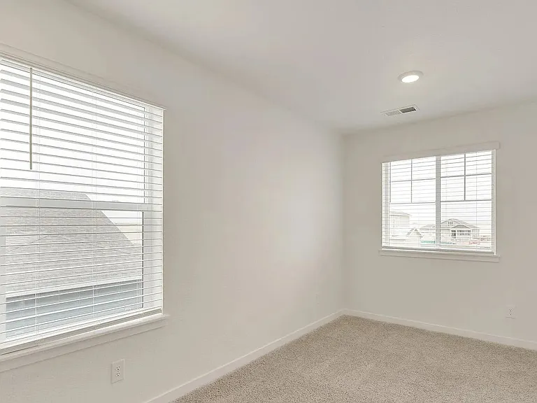4772 Lynxes Way — Photo 10