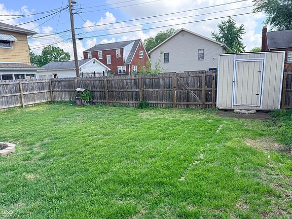 3rd image of 450 Kessler Blvd