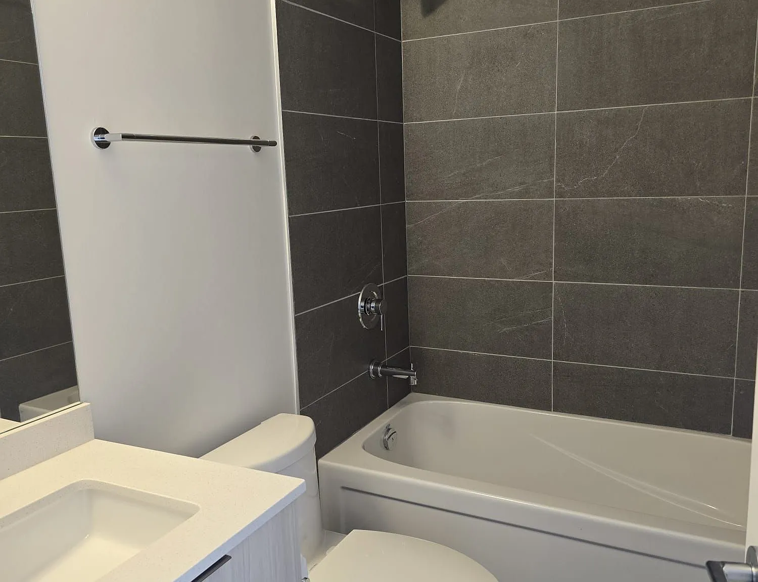 2 bed, $2,500 — Photo 3