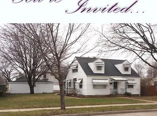 2115 W Howard Ave, Milwaukee, WI 53221