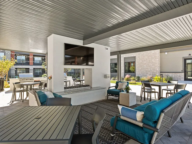 The Maddox Luxury Apartments — Photo 100