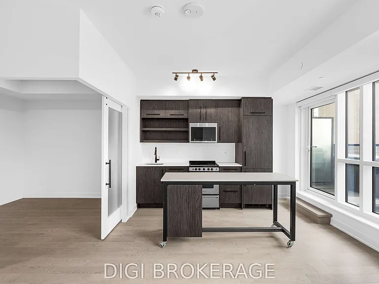 560 Rideau St #413 — Photo 7