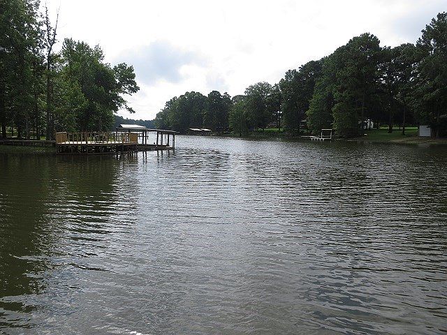 1st image of 201 Oaklane Dr