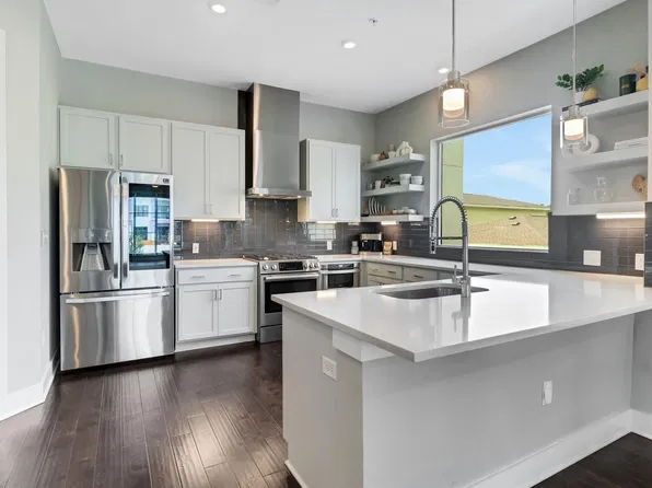 4325 Jackson Ave #2204, Austin, TX 78731