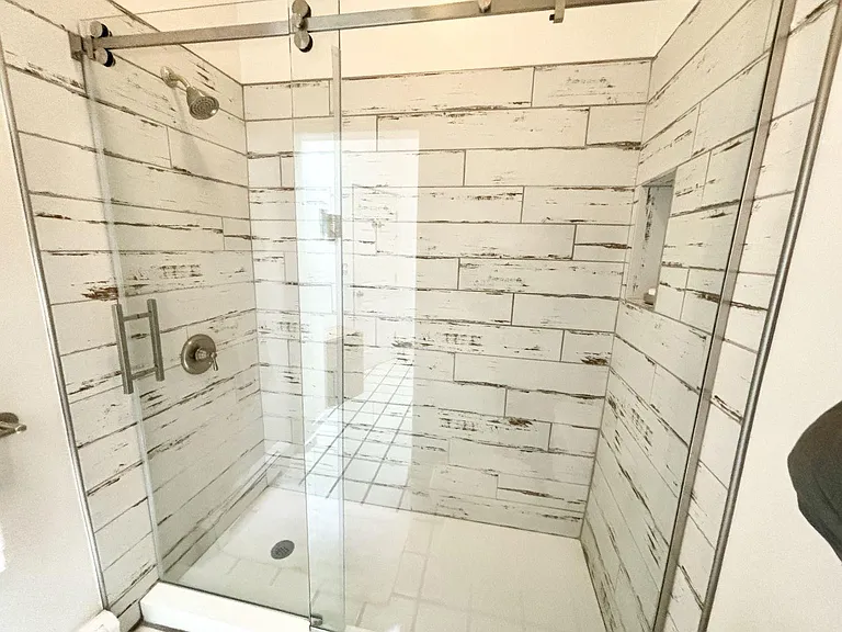 701 E Alameda St — Photo 23
