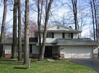 6864 Gettysburg Dr, Sylvania, OH 43560