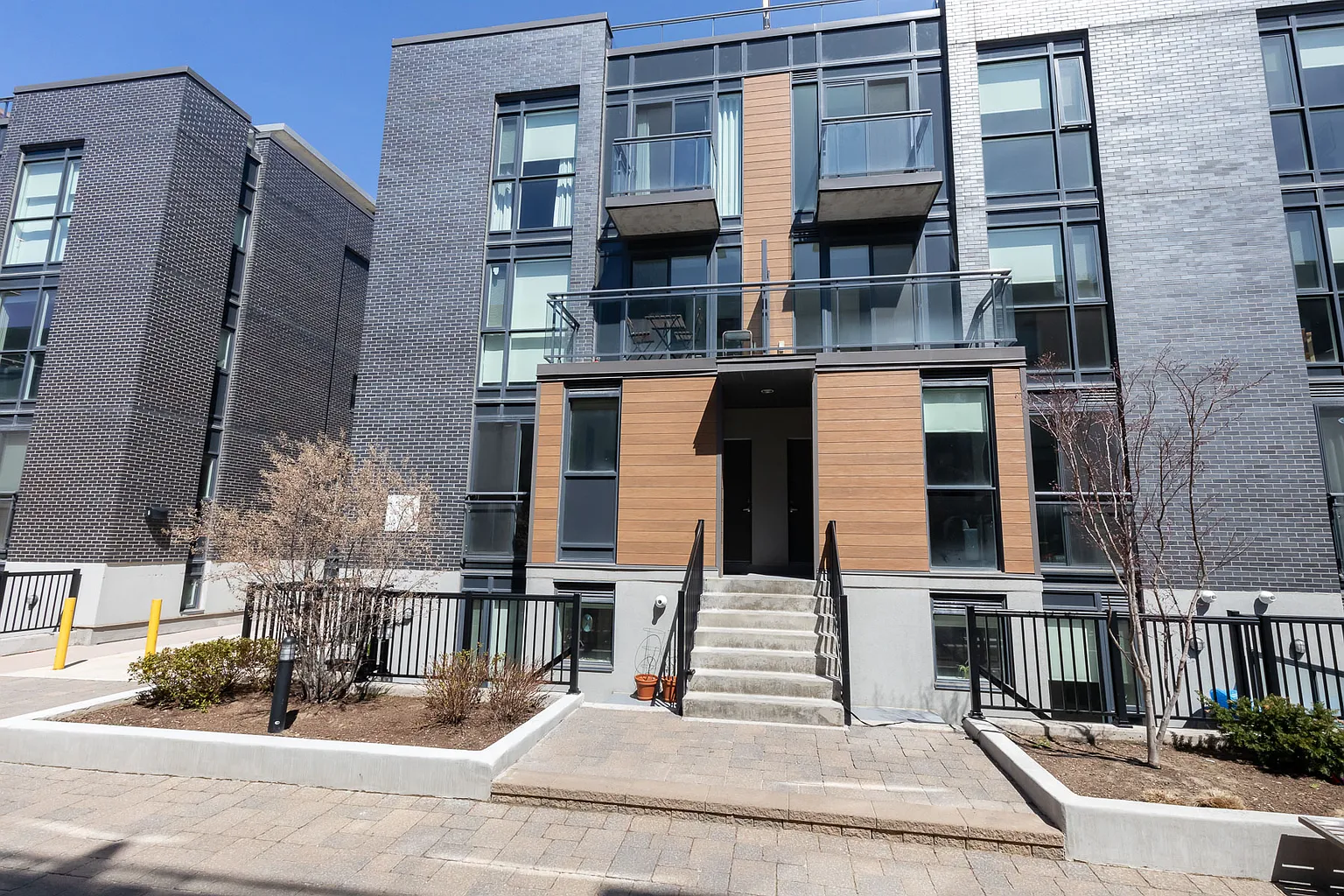 380 Wallace Ave #444665 photo 1