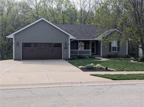 18606 Woodruff St, Smithville, MO 64089