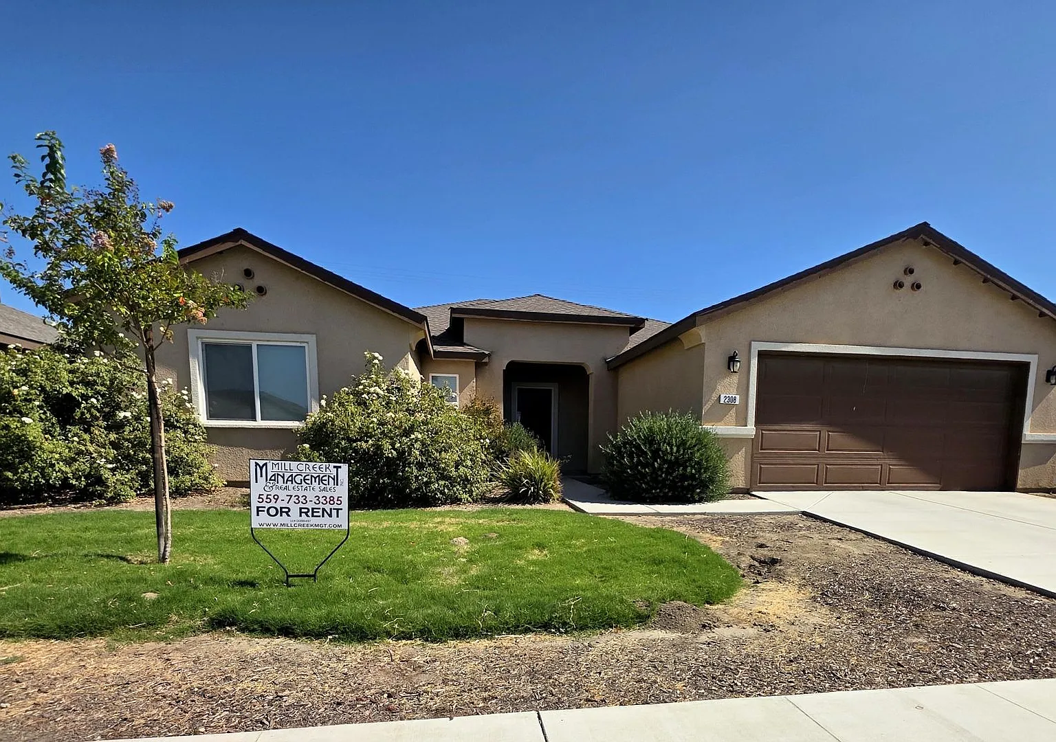 2308 W Ambassador Way — Photo 2