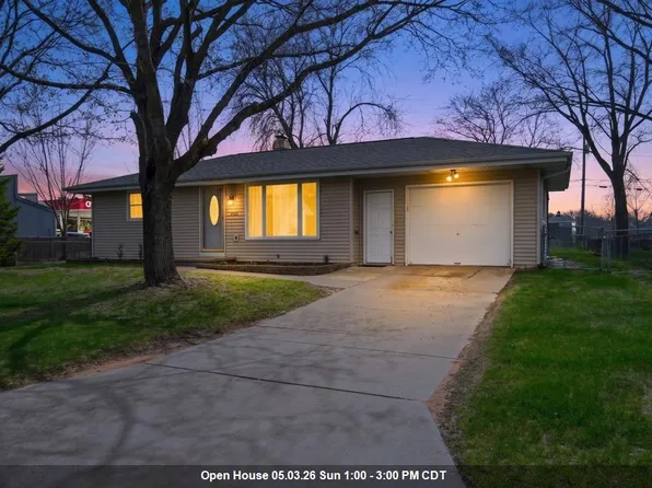 1593 Bond Ct, Green Bay, WI 54303
