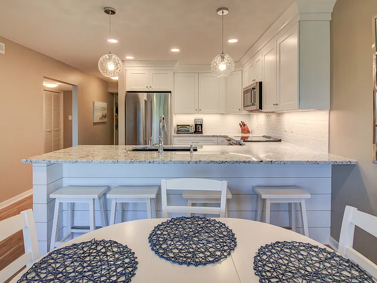 590 Marina Dr #1-D22 — Photo 4