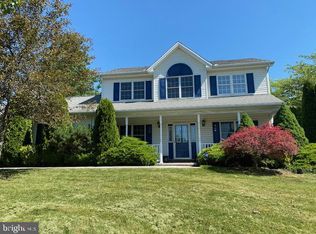 460 Riverview Ter, Dauphin, PA 17018