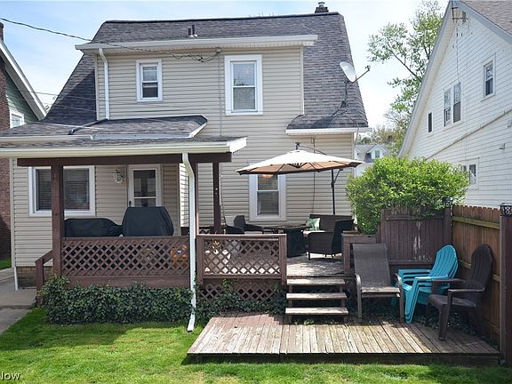 3rd image of 2550 Whitelaw St