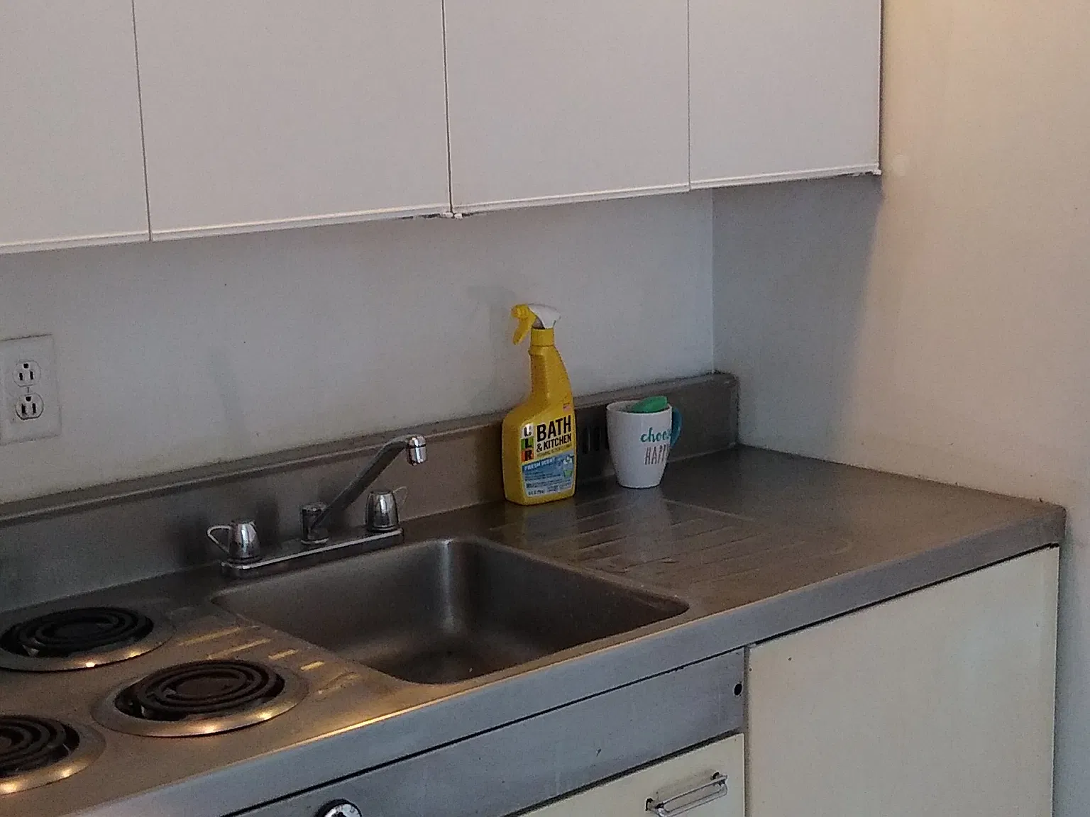 Studio, 250 sqft, $575 — Photo 4