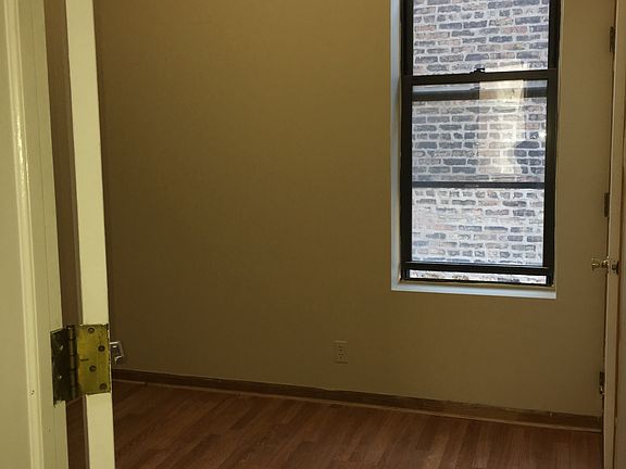 3rd image of 3917 N Ashland Ave