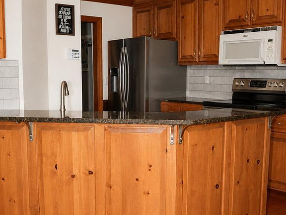 3rd image of 4871 Sunnyside Rd